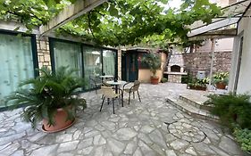 Guesthouse Tri Palme
