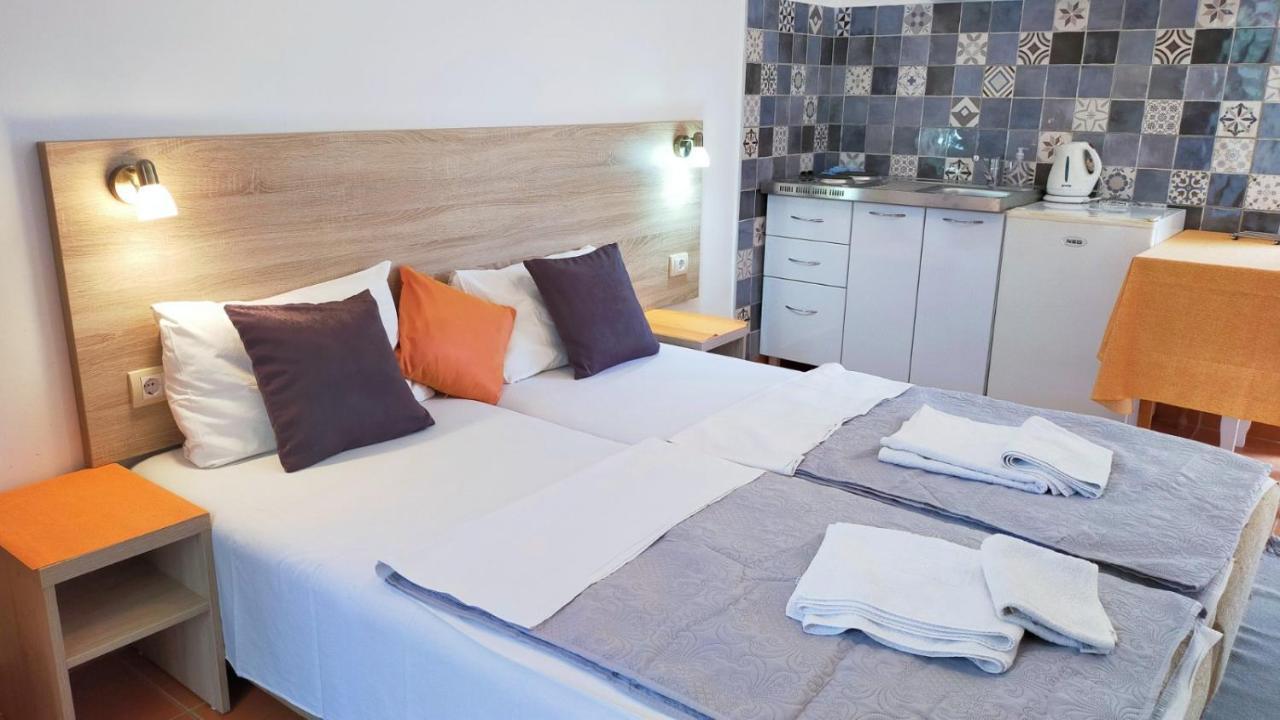 Guesthouse Tri Palme Бечичи Экстерьер фото