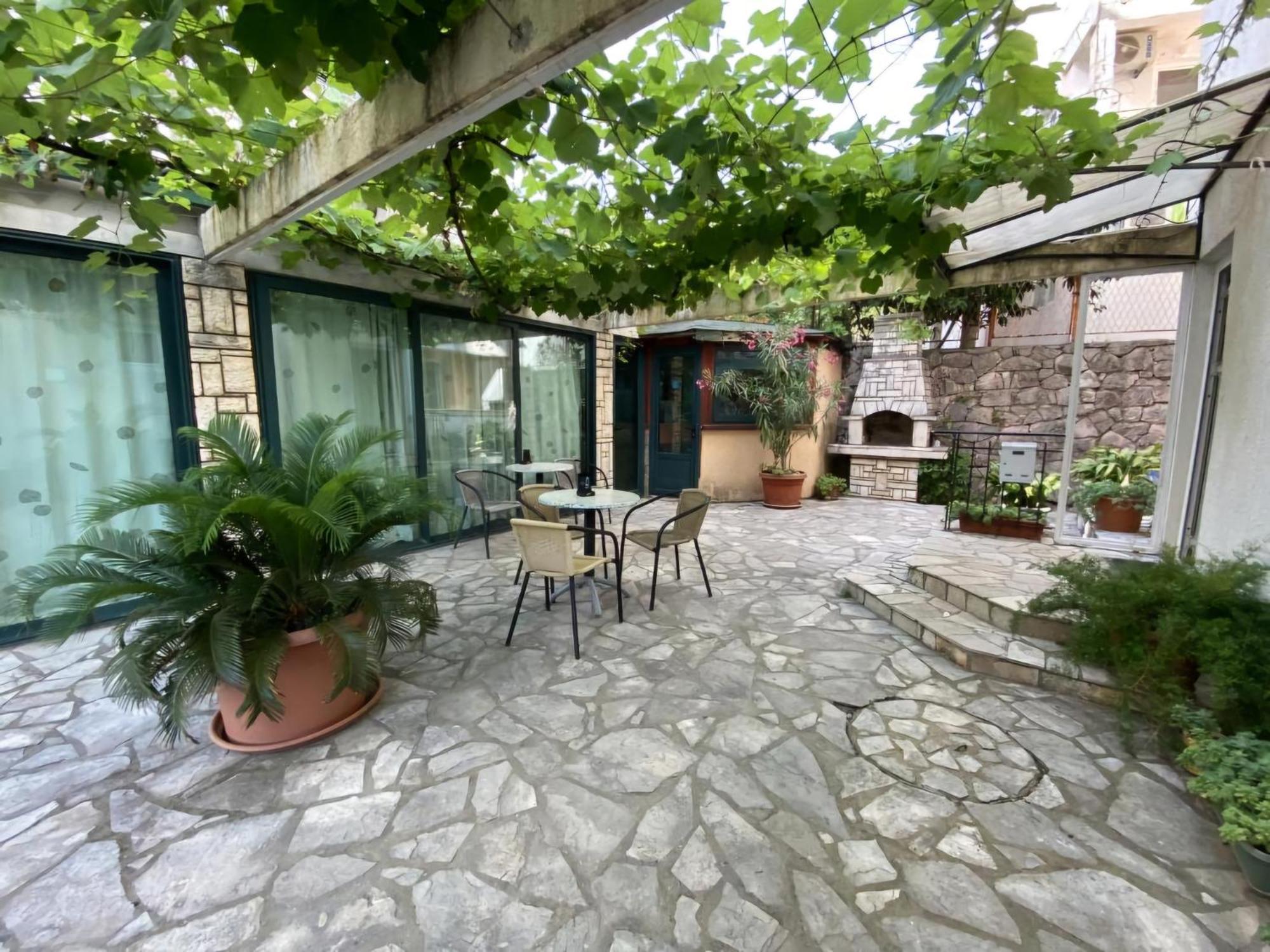 Guesthouse Tri Palme Бечичи Экстерьер фото